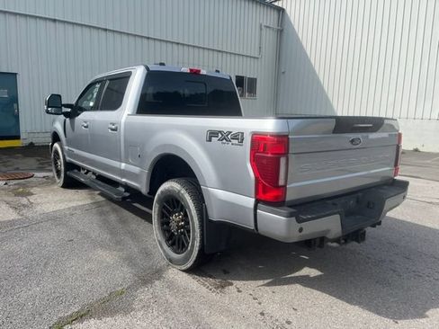 Used 2022 Ford F250 Lariat w/ Black Appearance Pkg AWD/4WD image 8