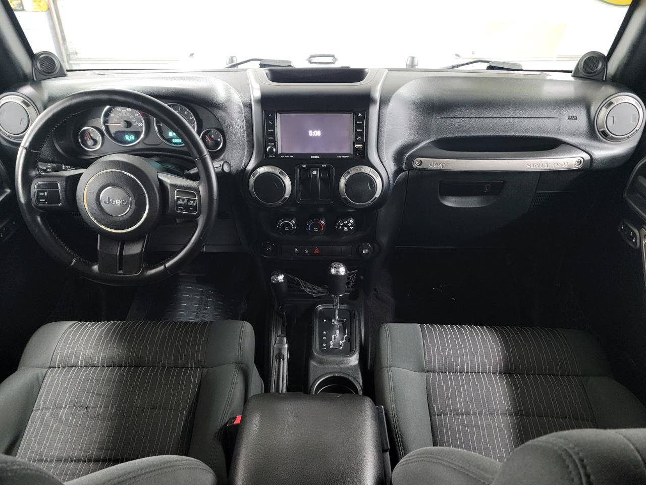 Used 2012 Jeep Wrangler Sport AWD/4WD image 16