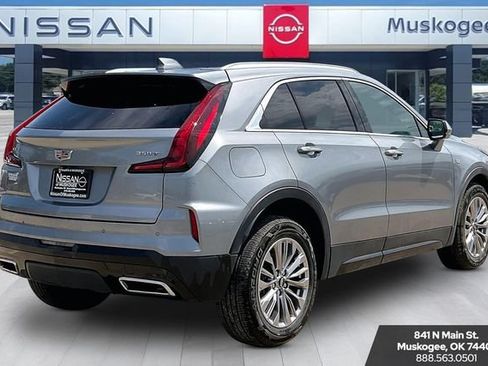 Used 2024 Cadillac XT4 Premium Luxury FWD image 5