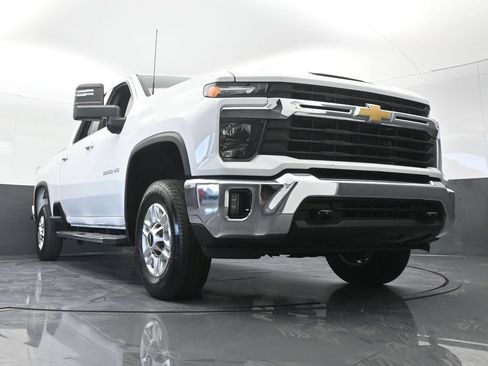 Used 2025 Chevrolet Silverado 2500 LT w/ Convenience Package AWD/4WD image 69