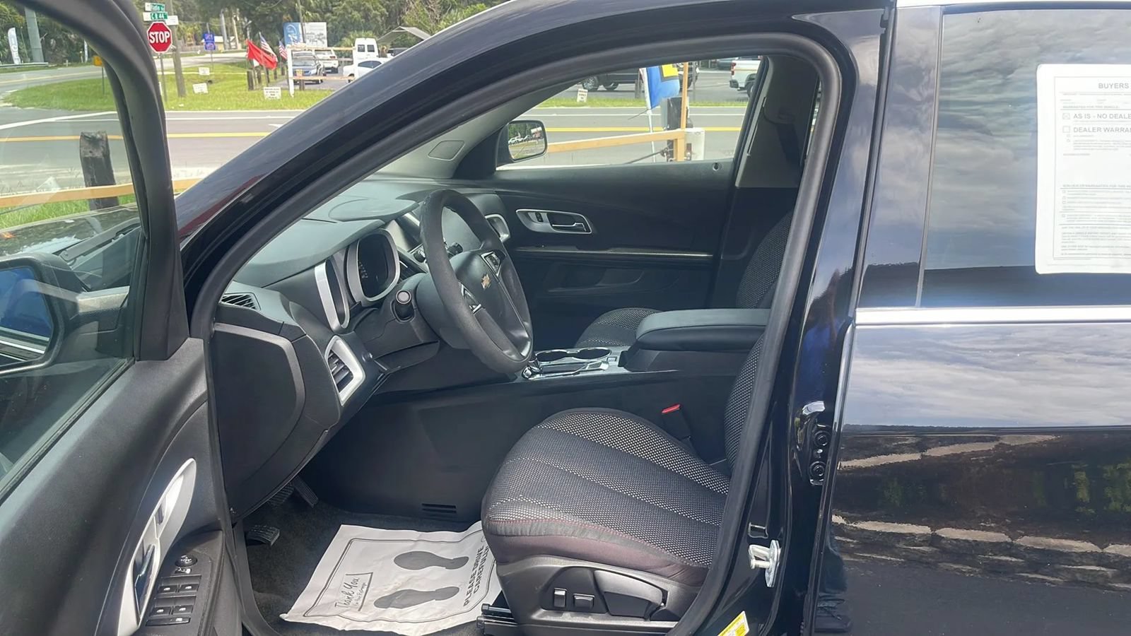 Used 2017 Chevrolet Equinox LS FWD image 10