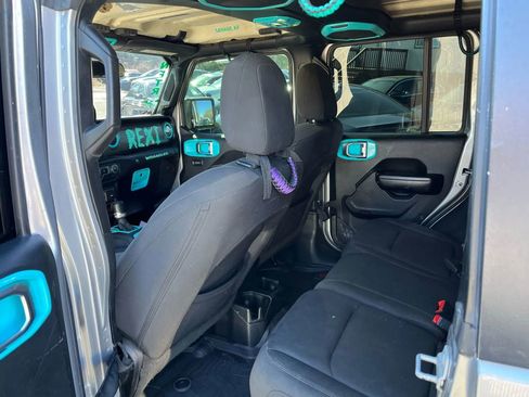 Used 2019 Jeep Wrangler Unlimited Sport S image 13