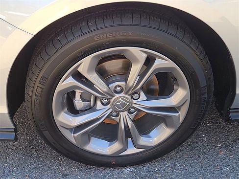 Certified 2024 Honda Accord EX image 7