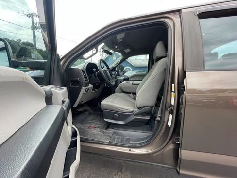Used 2017 Ford F250 XL w/ Power Equipment Group AWD/4WD image 11