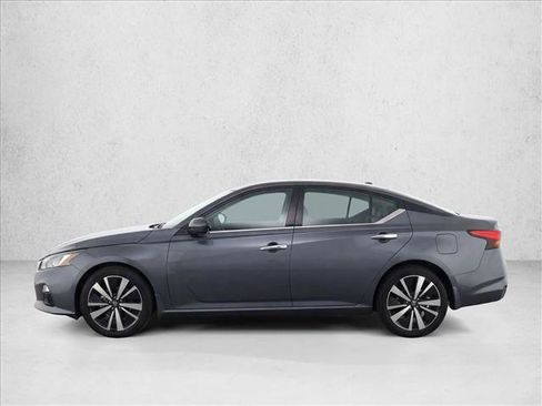Used 2021 Nissan Altima 2.5 SV FWD image 4