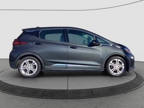 Used 2017 Chevrolet Bolt LT image 8