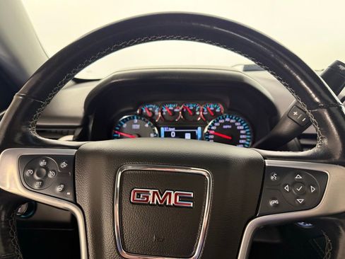 Used 2019 GMC Yukon XL SLT w/ Open Road Package AWD/4WD image 23