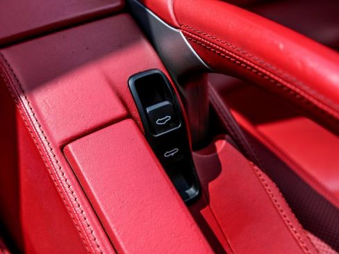 Used 2009 Porsche 911 Turbo image 33