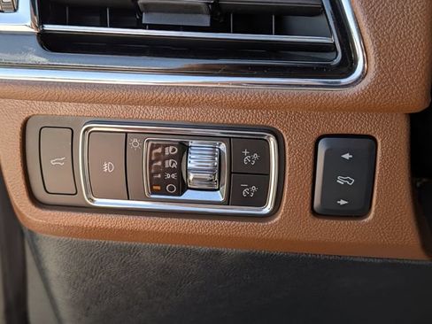 Used 2024 Lincoln Navigator Reserve AWD/4WD image 25