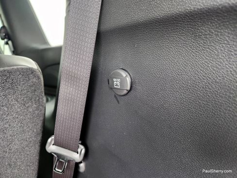 New 2026 Chrysler Voyager LX image 23