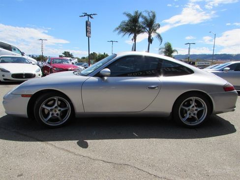 Used 2002 Porsche 911 Carrera RWD image 4
