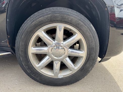 Used 2008 GMC Yukon XL Denali image 22