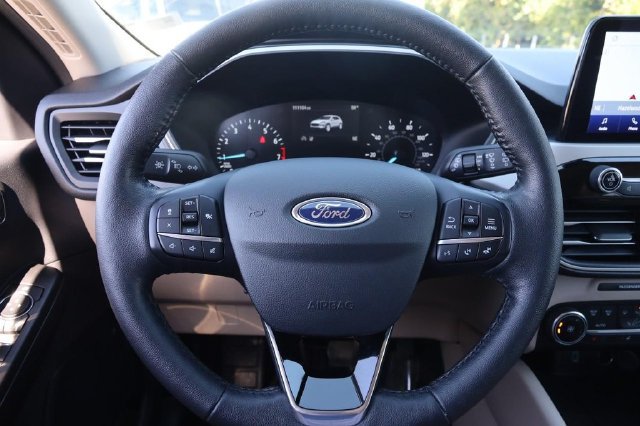 Certified 2020 Ford Escape SEL FWD image 13