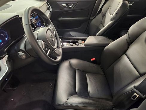 Used 2024 Volvo S60 B5 Core image 14