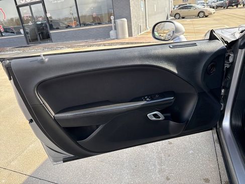 Used 2016 Dodge Challenger R/T image 24