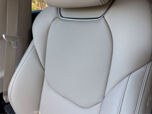 New 2026 Genesis GV70 2.5T Select image 4