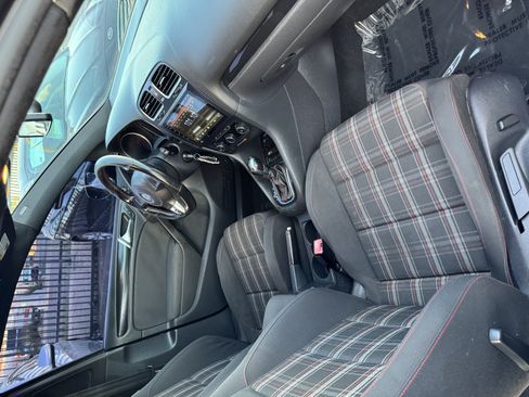 Used 2012 Volkswagen GTI 4-Door FWD image 6