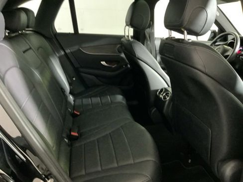 Used 2018 Mercedes-Benz GLC 300 4MATIC image 38