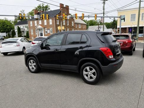 Used 2015 Chevrolet Trax LS AWD/4WD image 3
