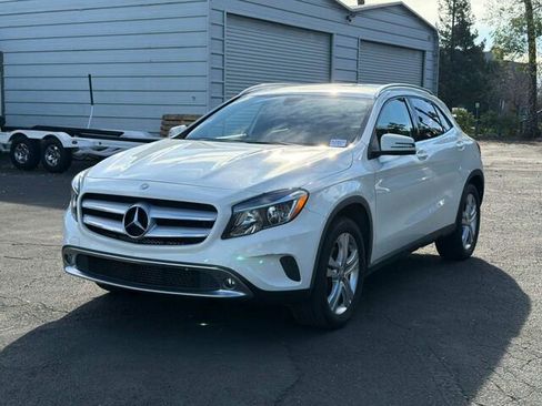 Used 2015 Mercedes-Benz GLA 250 4MATIC image 2
