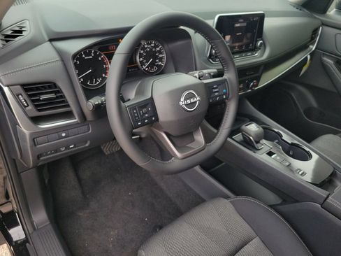 New 2026 Nissan Rogue SV FWD image 19