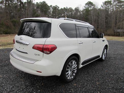 Used 2017 INFINITI QX80 2WD w/ Driver Assistance Package image 6