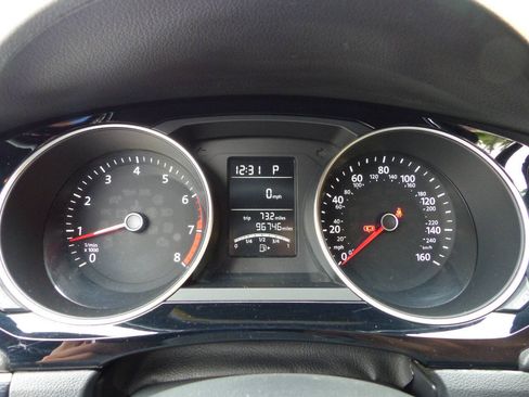 Used 2015 Volkswagen Jetta Sport FWD image 27
