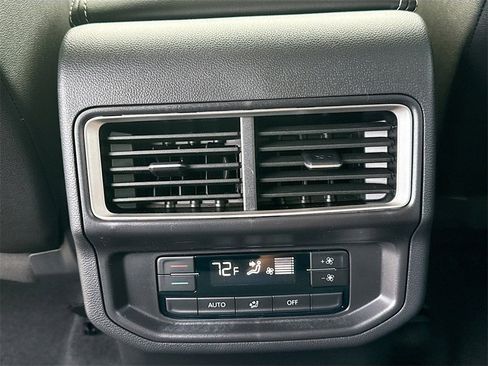 New 2025 Volkswagen Atlas SE image 24