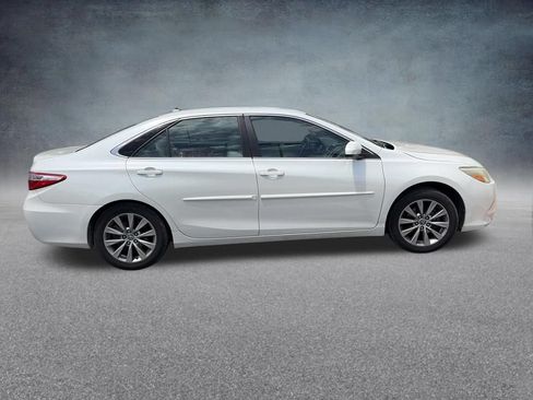 Used 2016 Toyota Camry XLE w/ Protection Package (Q2) FWD image 3