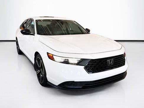 Used 2023 Honda Accord Sport image 3