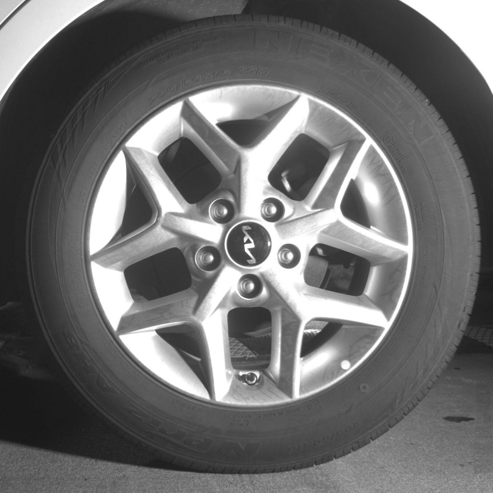 Used 2025 Kia Soul LX w/ LX Technology Package FWD image 19