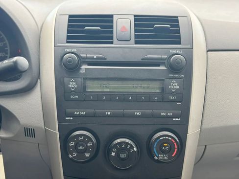 Used 2009 Toyota Corolla LE FWD image 18