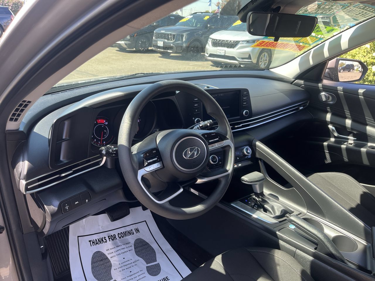 Used 2023 Hyundai Elantra SEL FWD image 9