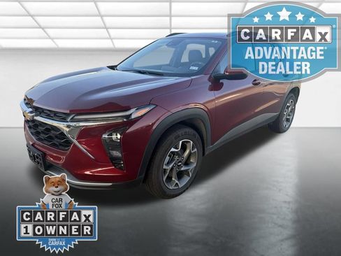 Certified 2025 Chevrolet Trax LT FWD image 6