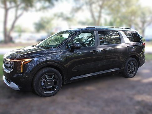 New 2026 Kia Carnival EX image 21