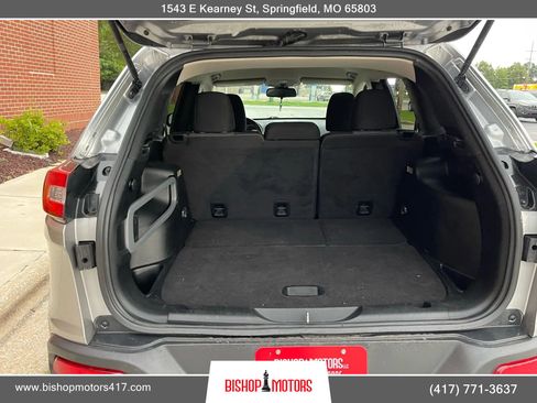 Used 2014 Jeep Cherokee Latitude image 12