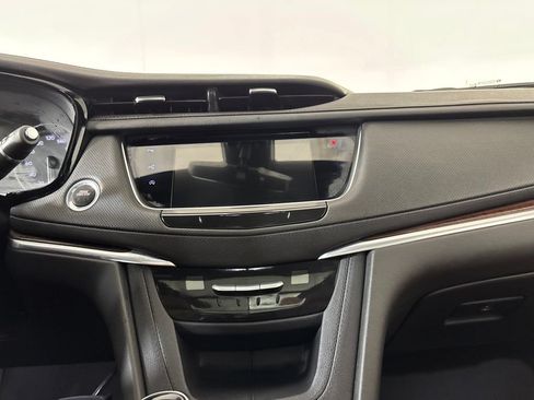 Used 2025 Cadillac XT5 Premium Luxury w/ Technology Package FWD image 22
