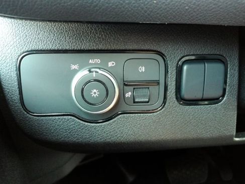 Used 2026 Mercedes-Benz Sprinter 2500 image 33