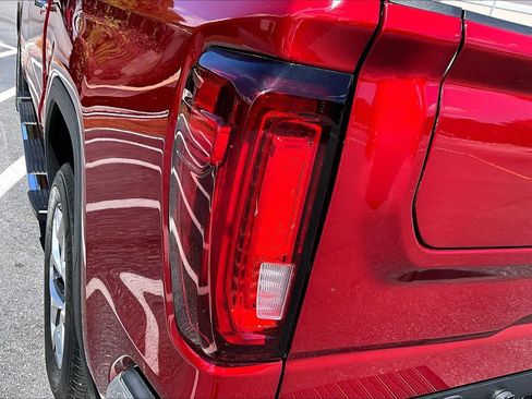Used 2023 GMC Sierra 1500 SLT w/ SLT Premium Package RWD image 28