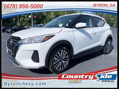 Used 2024 Nissan Kicks SV FWD image 1