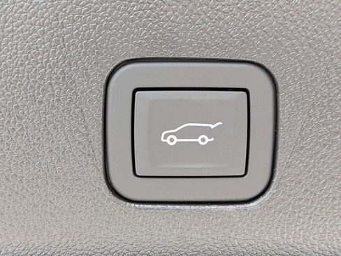 New 2026 Chevrolet Suburban High Country AWD/4WD image 15