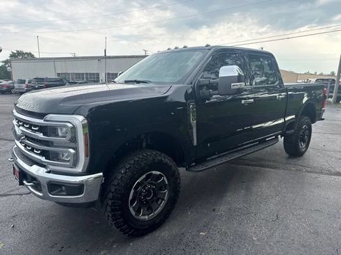 Used 2024 Ford F250 Lariat w/ Tremor Off-Road Package AWD/4WD image 2