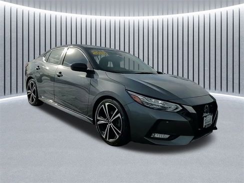 Used 2020 Nissan Sentra SR image 1