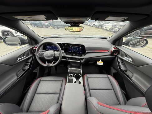 New 2026 Chevrolet Equinox RS w/ Convenience Package III AWD/4WD image 24