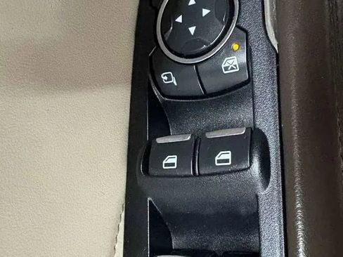 Used 2017 Lincoln MKC Select w/ Select Plus Package AWD/4WD image 36