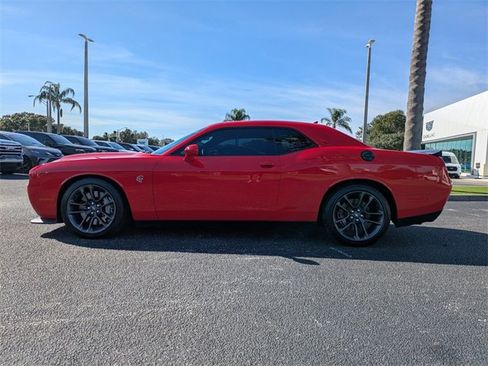 Used 2019 Dodge Challenger SRT Hellcat w/ Plus Package image 7