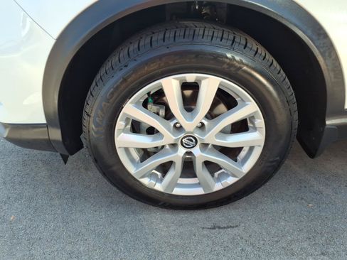 Used 2022 Nissan Rogue Sport SV w/ Technology Package AWD/4WD image 6