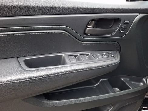 Certified 2023 Honda Odyssey Sport image 14
