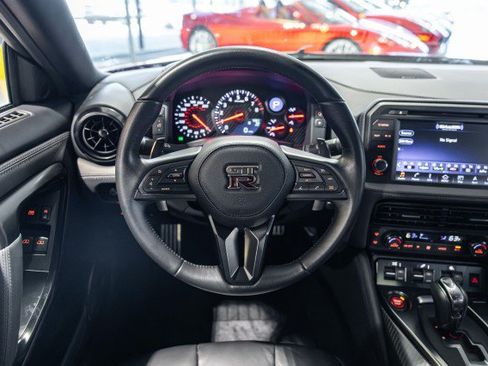 Used 2023 Nissan GT-R Premium w/ Premium Interior Package AWD/4WD image 49