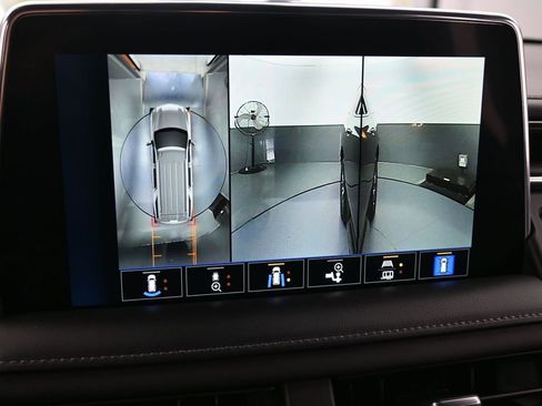 Used 2022 Chevrolet Tahoe LT w/ Luxury Package image 22